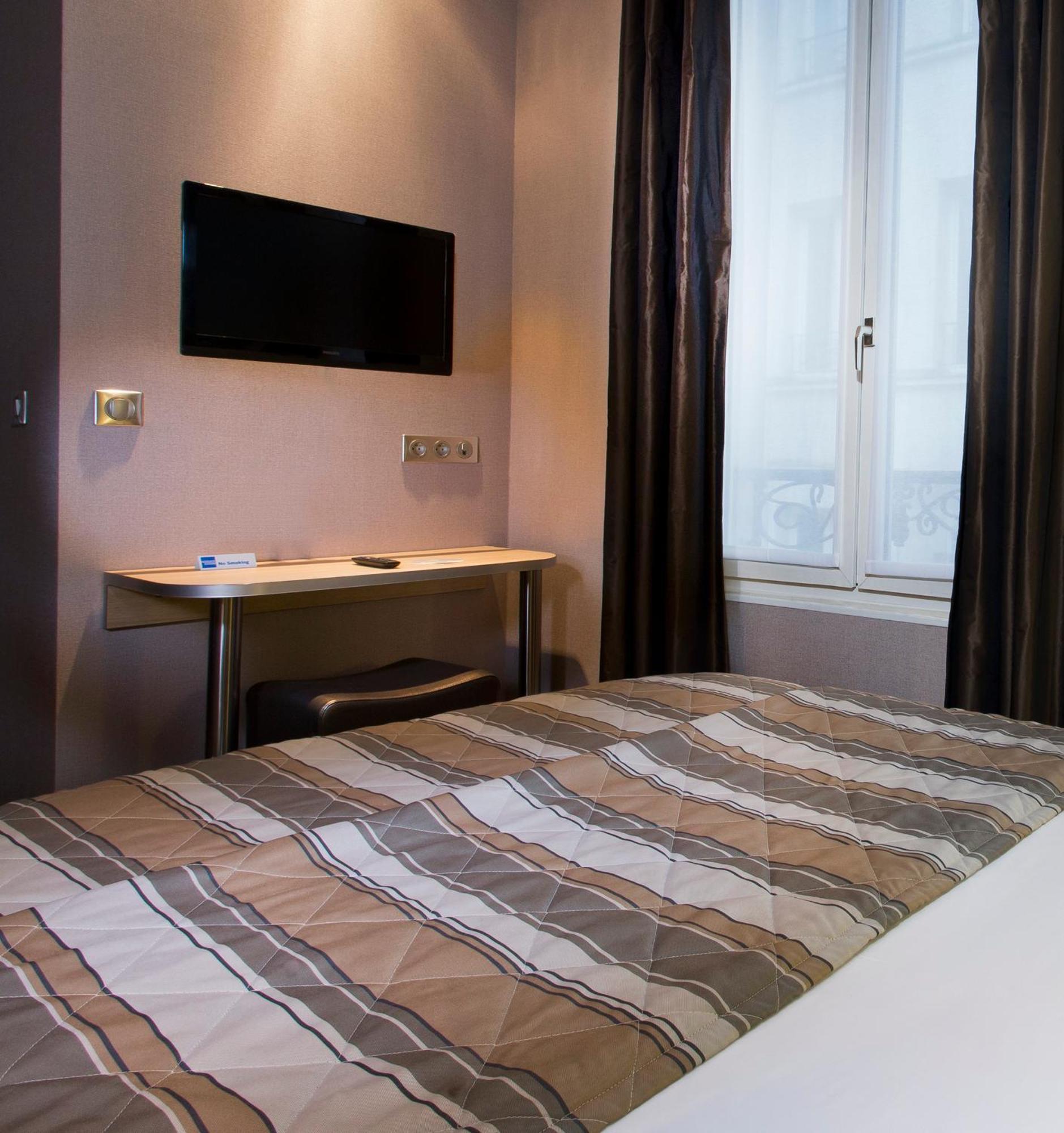 Single Room,1215100327:JPEG