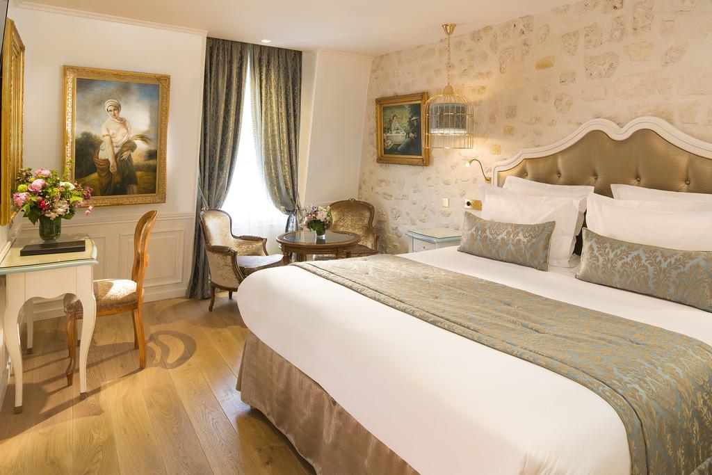 Junior Suite Spa Bath