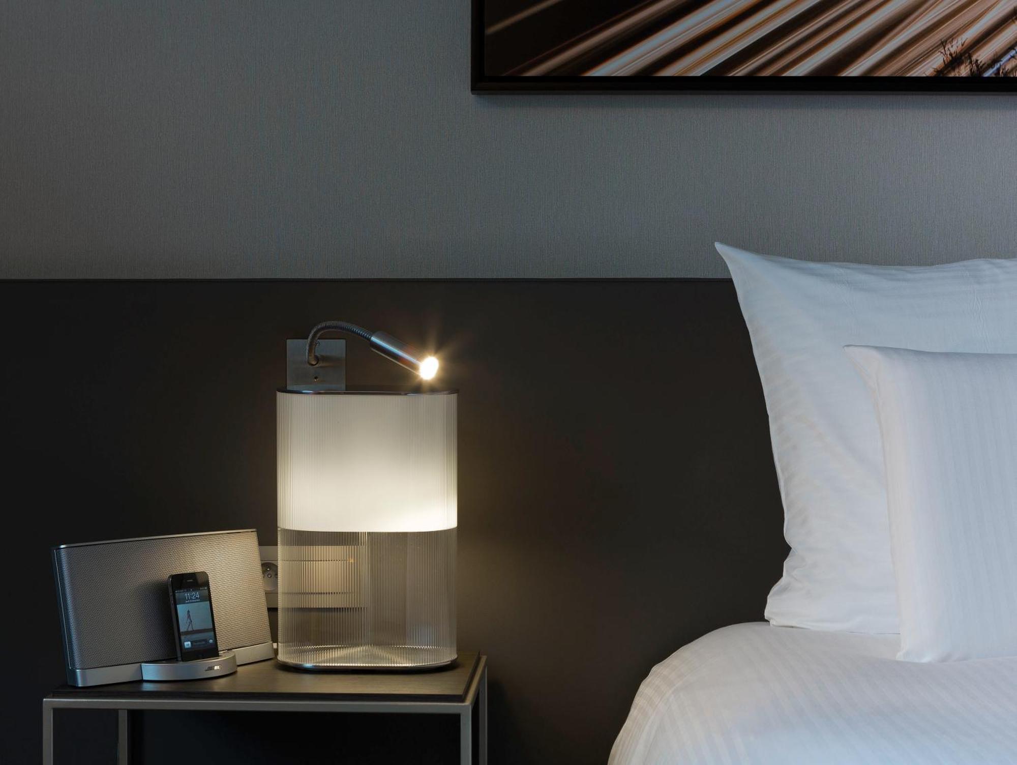 Deluxe King Room with View