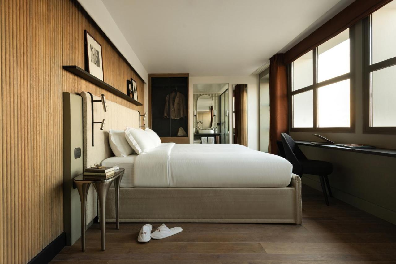 "Premium" Room with Terrace and Eiffel Tower View