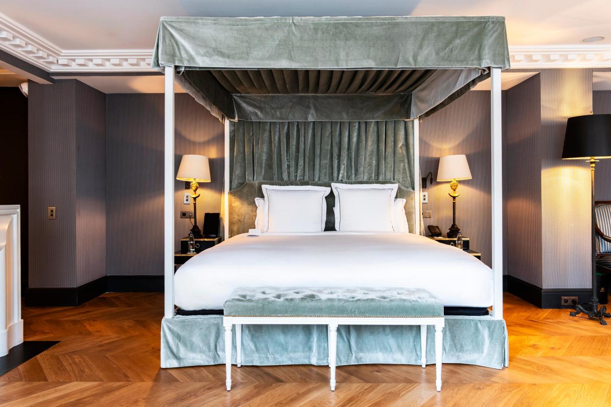 Deluxe Suite 1 King