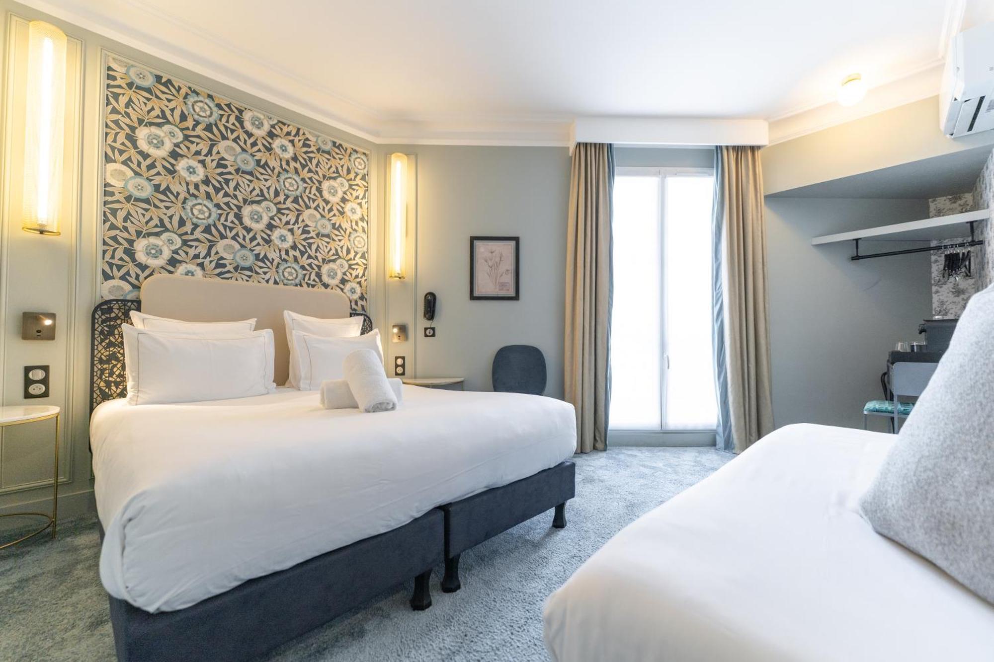 Triple Deluxe Room