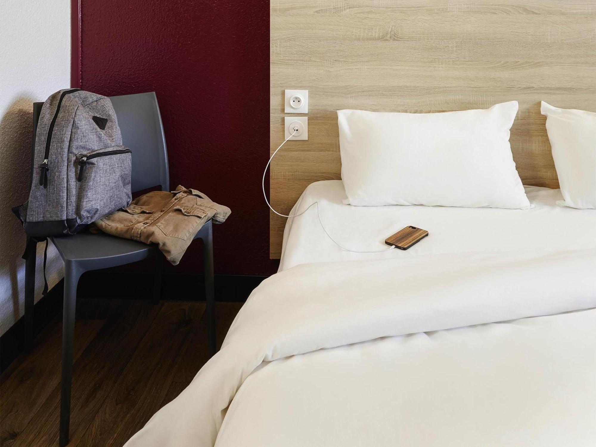 Tandem Room