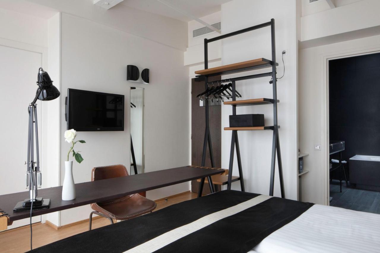 Privilege Twin Room with Balcony