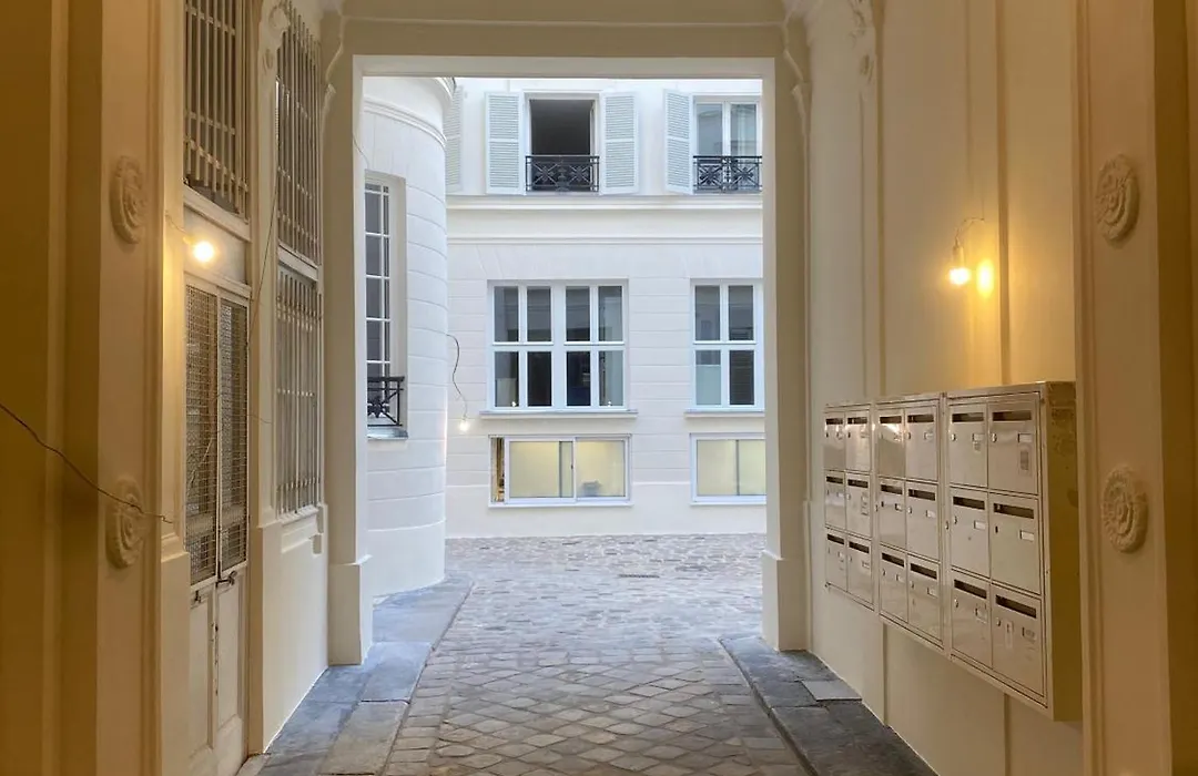1Er Etage Opera-1