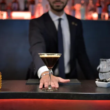The One Alma Paris-2