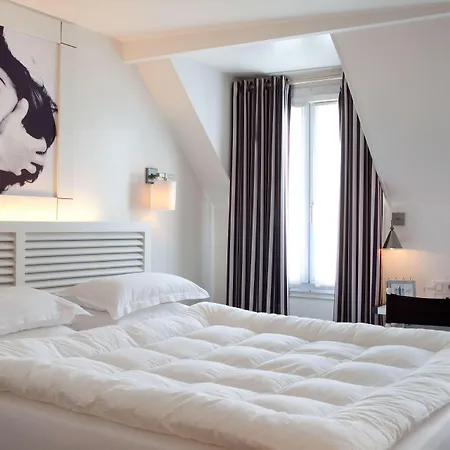 Petit Madeleine Hotel-2