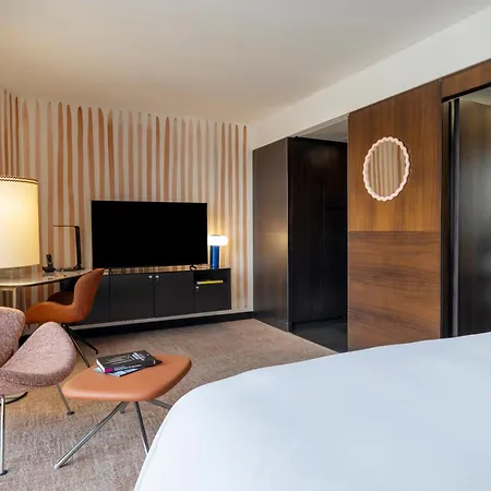 Renaissance Paris Arc De Triomphe Hotel-2